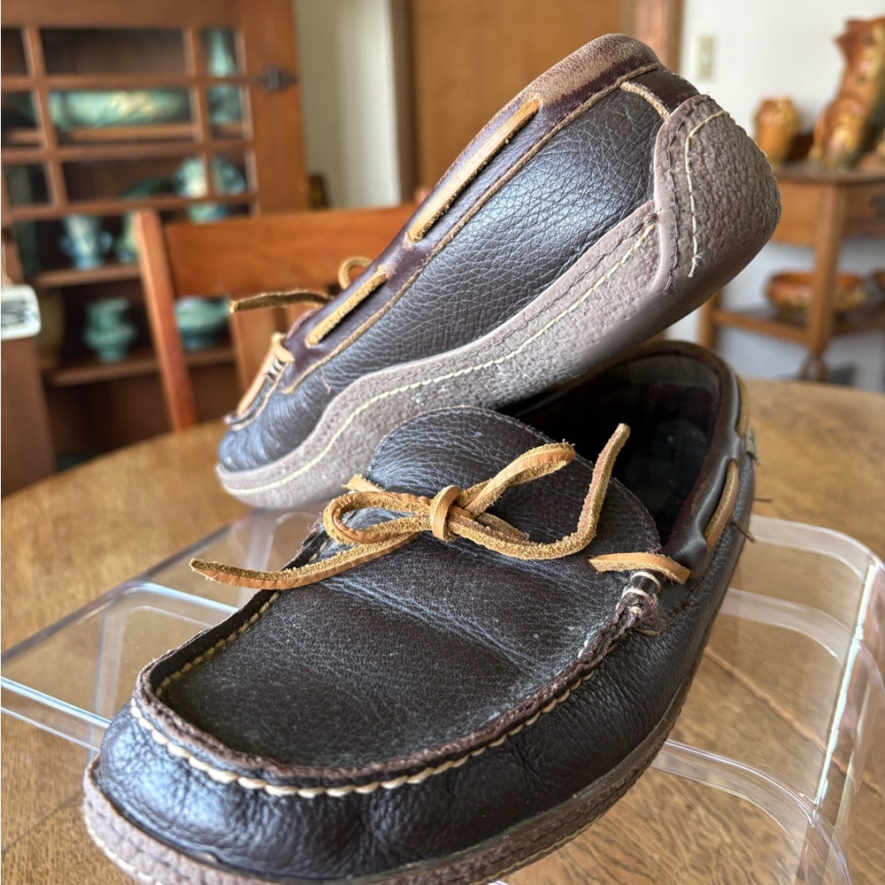 LLBEAN Men’s Size 11 Handsewn Flannel Lined Brown Leather Slippers Moccasins - Picture 3 of 13